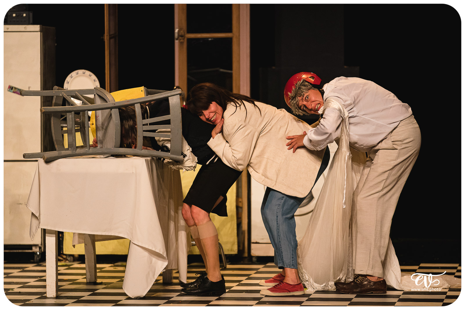 LES FEMMES SAVANTES (CIE DU DETOUR)